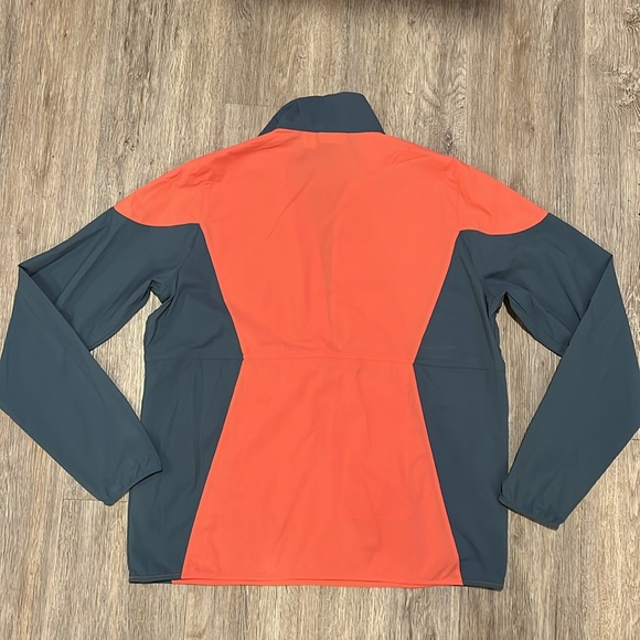 L.L. Bean Quarter Zip Wind Breaker - Picture 7 of 11